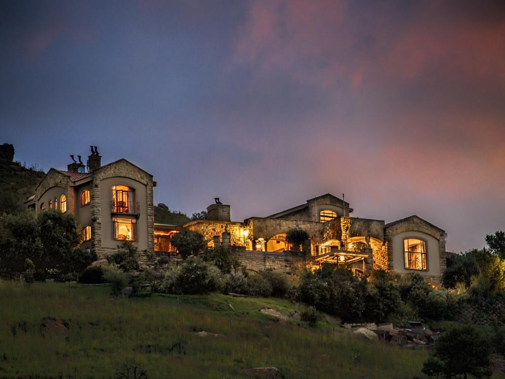 Wild Horses alojamiento Harrismith Exterior foto